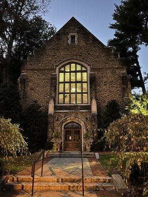 Free library of the East Falls of the Schuykill at night