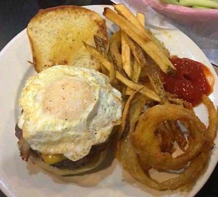 Incredible Edible Egg Burger - pretty good!