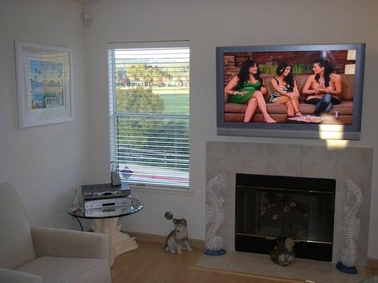 Custom Mount Plasma Over Fireplace