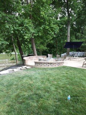 Hardscape Fire Pit 1