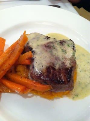 Perfectly cooked filet mignon atop puréed butternut squash, w/ carrots & Béarnaise sauce! Delicious!