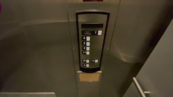 Car A1 (Schindler 330A hydraulic elevator)