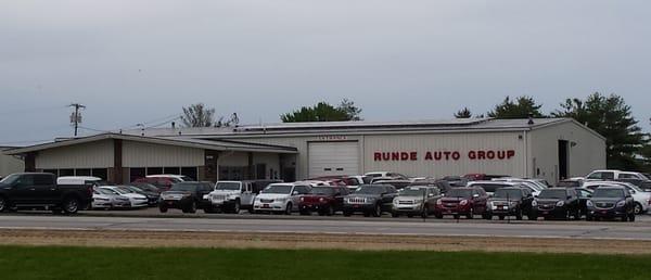 Runde Ford Chrysler Dodge Jeep Ram Manchester, IA