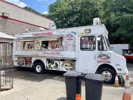 The Taqueria Esperanza truck.