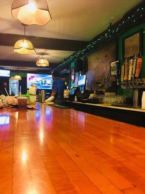 Pretty clean bar top for a dive bar