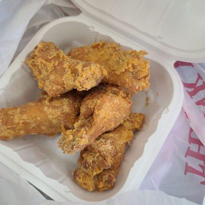 overcooked under flavored plain chicken drumers.  Cluck U and even KFC and Popeyes have better flavored wings.  AVOID THIS RAT HOLE!