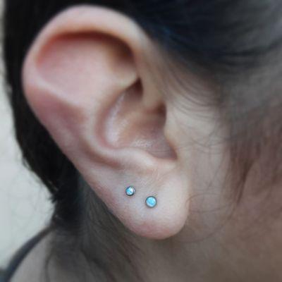 Double Earlobe Piercing with White Opal and Titanium @personalartform