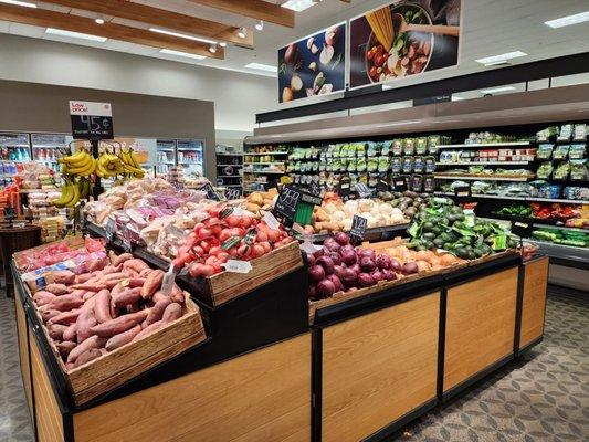 Inside - Produce Section