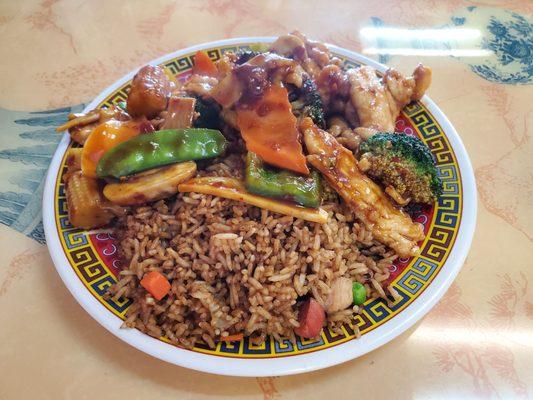 Hunan Chicken with fried rice