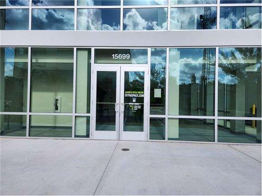 Alternate Beauty Image - Extra Space Storage at 15699 W Dixie Hwy, North Miami Beach, FL 33162