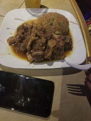 Oxtails with fried rice