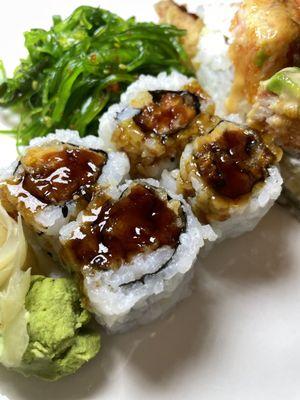 Tempura Sweet Potato Roll: The sweet potato was crispy and delicious, offering a unique twist on traditional sushi.