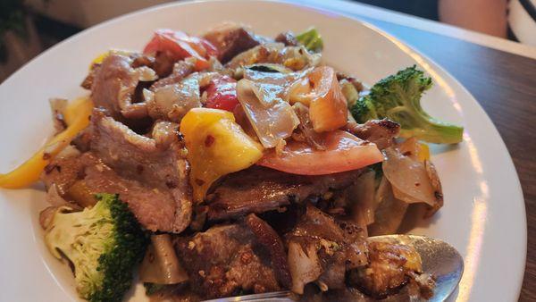 Drunken noodles with beef.