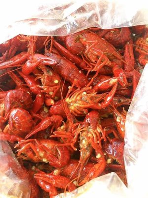 Garlic sensation live crawfish