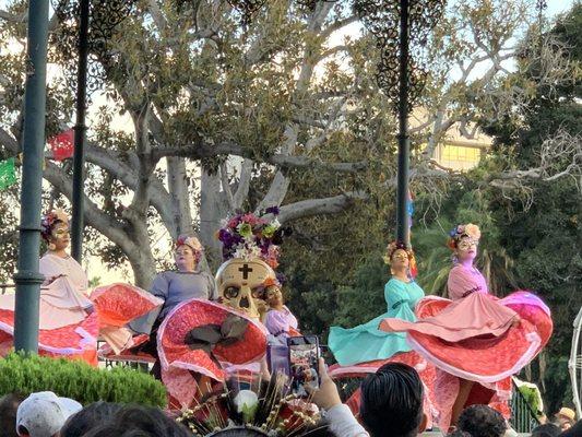 Free Entertainment & A Free Event.  Dia De Los Muertos ( Day of the Dead) November 1, 2019 in DTLA on Olivera Street