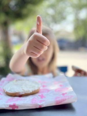 Plain bagel with cream cheese