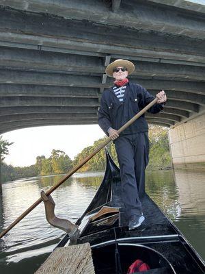 Angelino the awesome gondolier