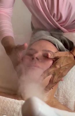 Enjoy a relaxing and therapeutic facial now.