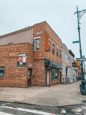 Corner view of business location