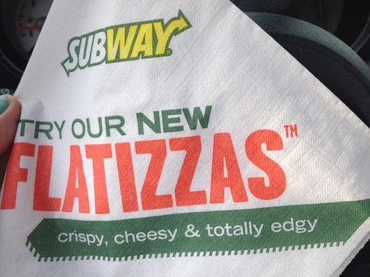 I'll have to try these next!  Flatizzas!