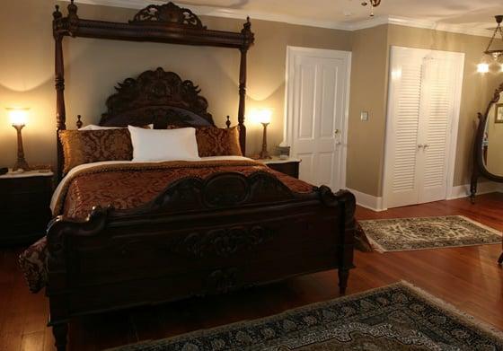 Fairfax Suite bed