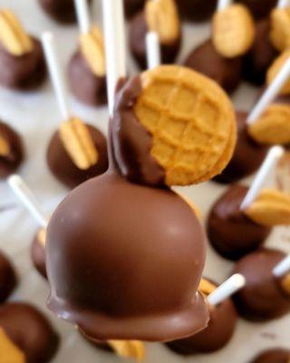 PB Cookie Cake Cake pops