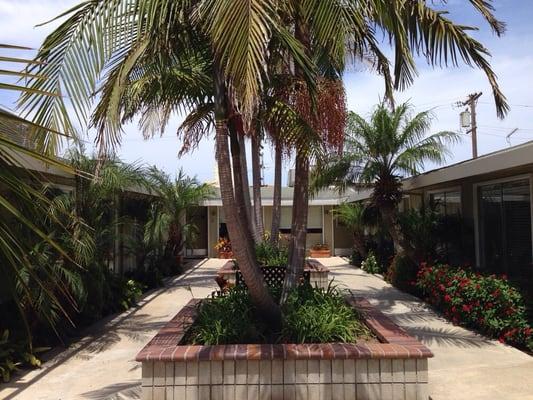 Outdoor business complex foyer