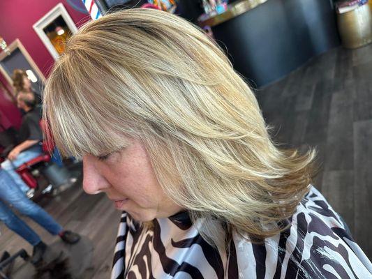 Blonde ambition hair color & cut - by Samantha