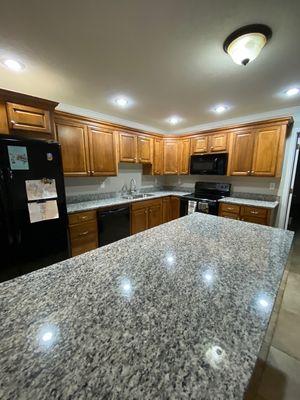 Luna pearl granite