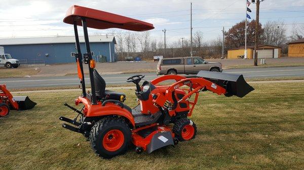 Welcome to our smallest full featured tractor.  60' mower, Canopy, loader,and 3 point hitch.  All for less than $10,000.