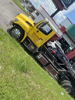 Car Store tow truck