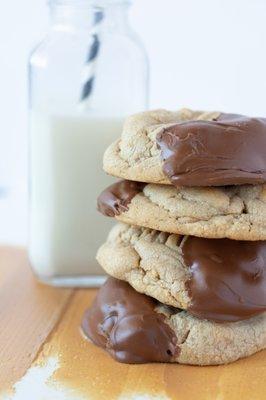 Chocolate-dipped Peanut Butter Cookies