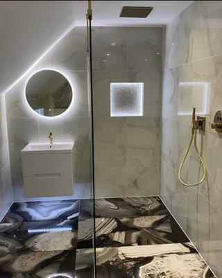 Fancy bath remodeling with led lights