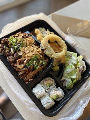 Beef&Chicken box with added green onions and garlic chips