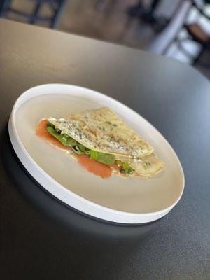 Smoked salmon crêpe