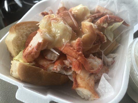 Lobster roll