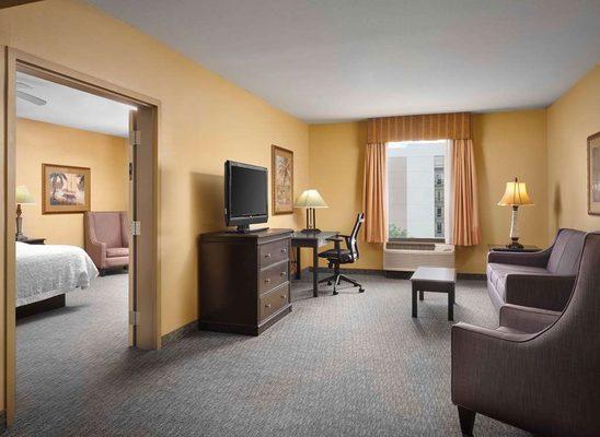 Hampton Inn & Suites Dallas-DFW ARPT W-SH 183 Hurst