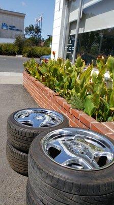 Some nice rims in front of the shop!