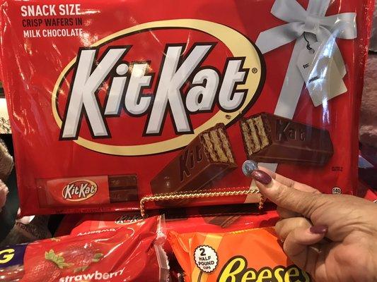 Epic Kit Kat (see dime)