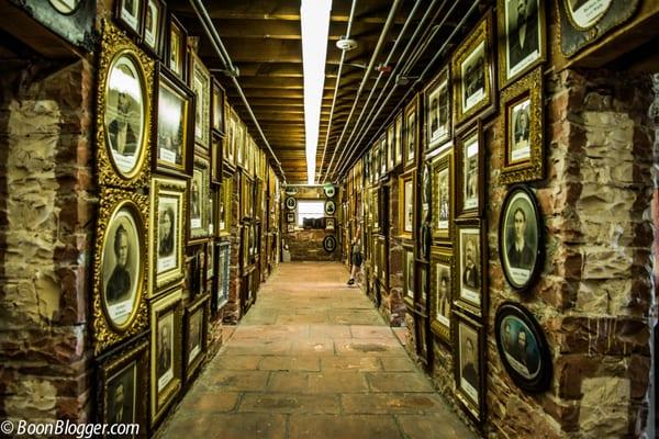 Mormon settlers memorial hallway, first floor Statehouse