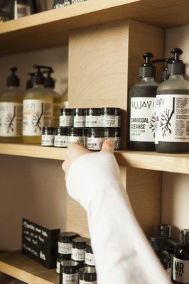 Ujjayi is a Yoga Lifestyle Brand. Every product, from inception to delivery, is hand-crafted in Los Angeles; tested (and approved) by yogis.