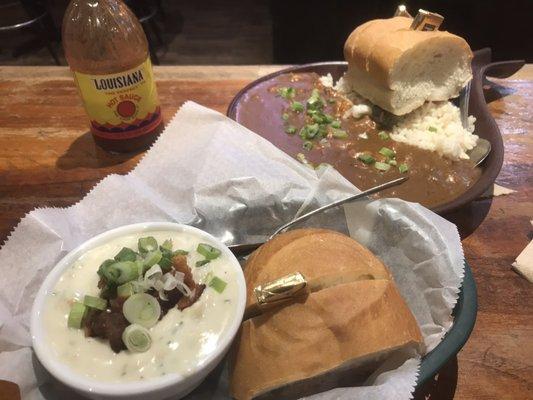 Etoufee and clam chowder cup. Very delicious!