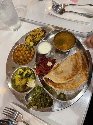 16. Veg -Thali