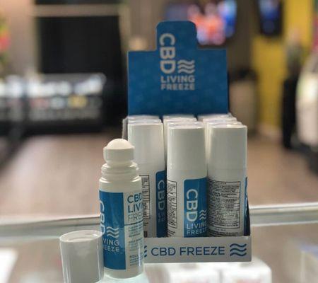 cbd living freeze roll on works amazing for joint pain and helps arthritis