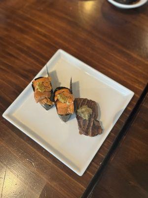 Uni, wagyu