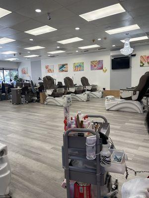 Salon is huge inside. Came on a Monday and only had two employees @ 9:30 am.