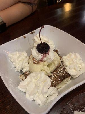 Tiramisu sundae