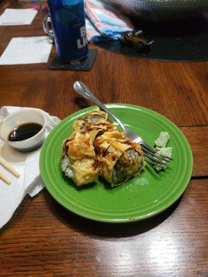 Godzilla roll. It's deepfried my friends. Mmmmmmmm