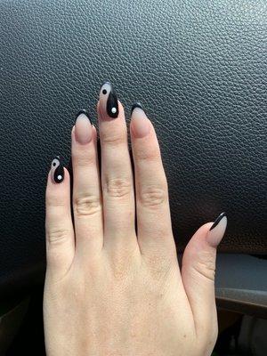 nails