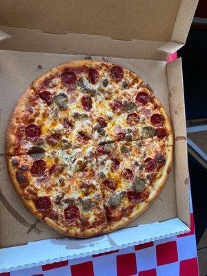 16" Meat Lovers pizza